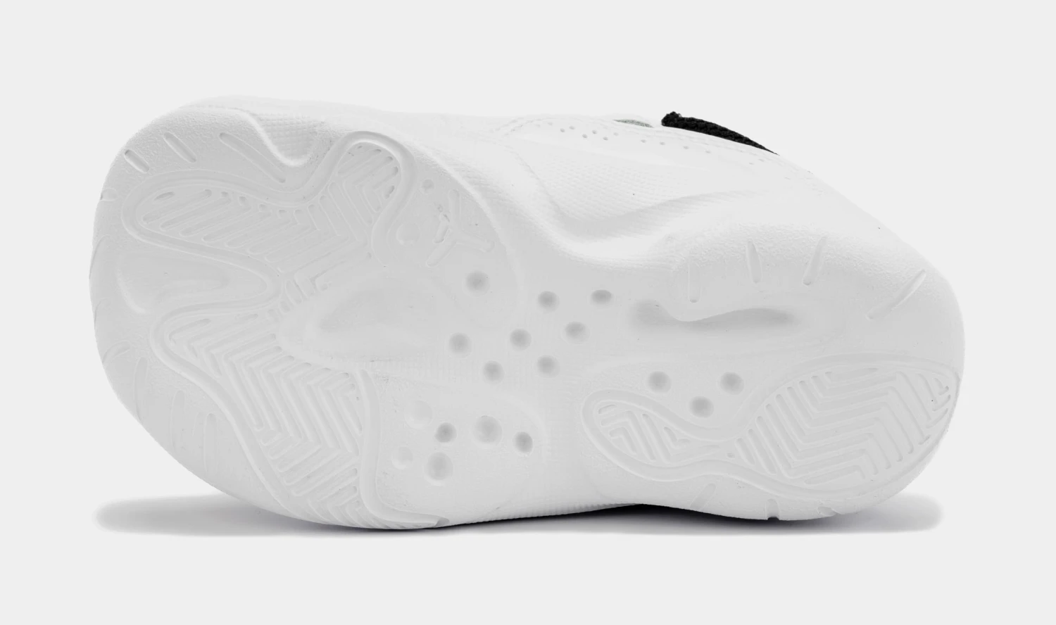 Air Jordan 11 CMFT Low Infant Toddler Lifestyle Shoes (White) - Image 3