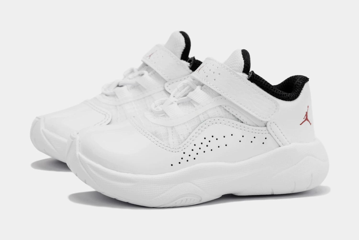 Air Jordan 11 CMFT Low Infant Toddler Lifestyle Shoes (White) - Image 4