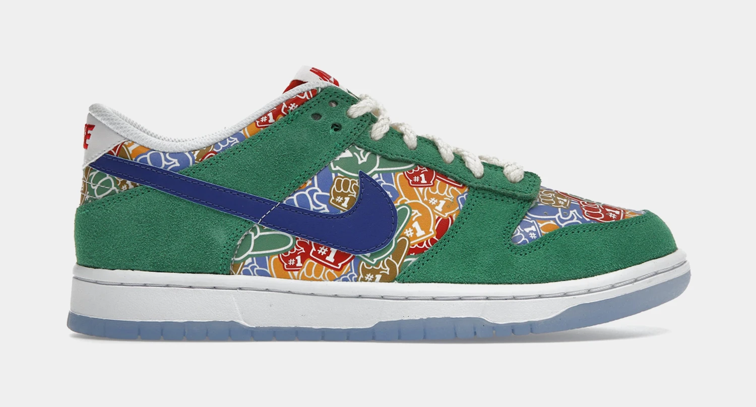 Nike Dunk Low Foam Finger Grade School Lifestyle Shoes (Green)